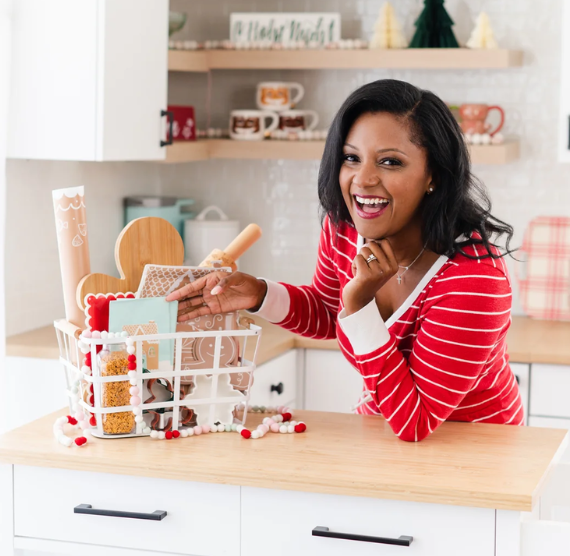 Gingerbread House Napkins | www.sprinklebeesweet.com