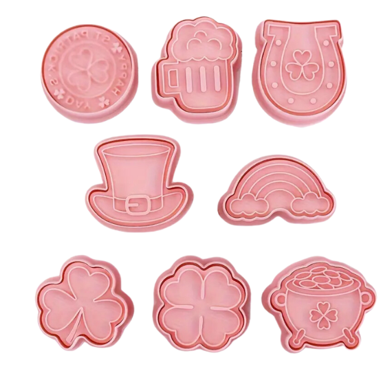 St. Patrick's Day Cookie Cutter Stampers Set | www.sprinklebeesweet.com