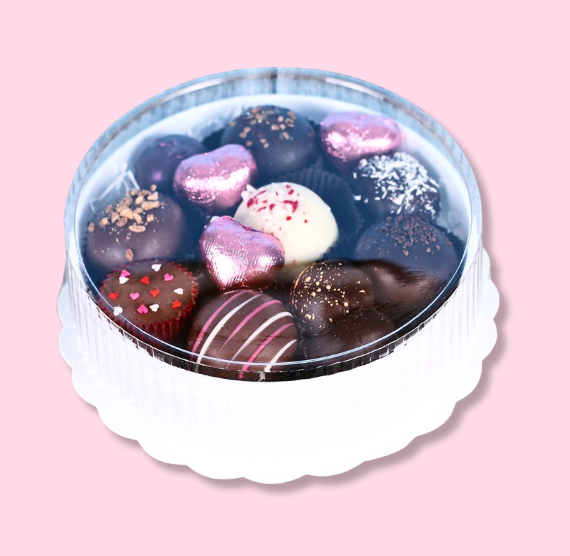 Round Candy Boxes with Clear Lids | www.sprinklebeesweet.com