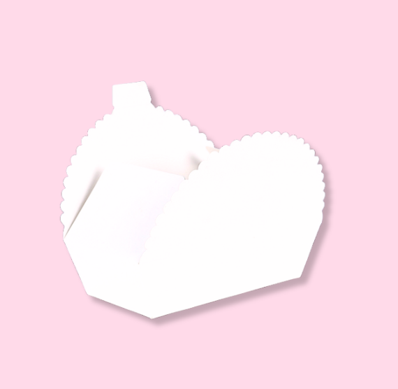 Scallop Small Candy Box Set: White | www.sprinklebeesweet.com