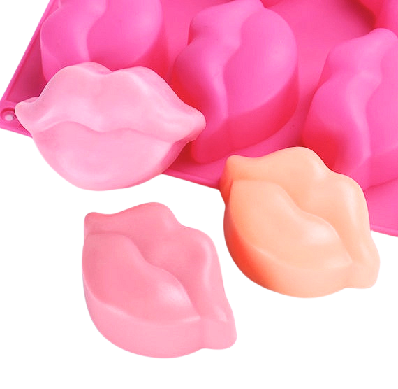 Sweet Lips Cake Bar Mold | www.sprinklebeesweet.com