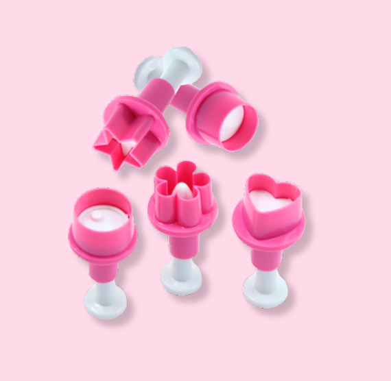 Assorted Fondant Cutters: 5 Piece Set | www.sprinklebeesweet.com