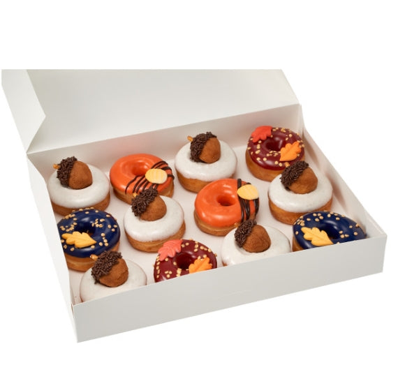 Fall Sugar Toppers: Oak Leaf & Acorn | www.sprinklebeesweet.com