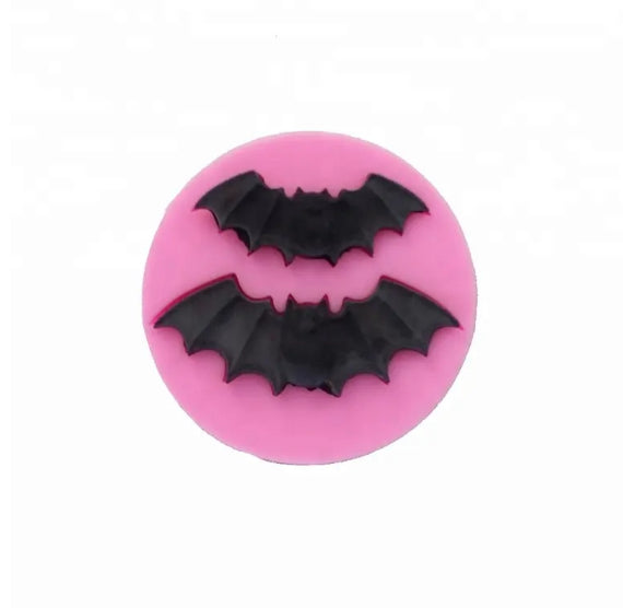 Small Bat Mold: Fondant & Chocolate | www.sprinklebeesweet.com