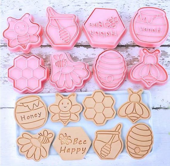 Honey Bee Cookie Cutter & Stampers Set | www.sprinklebeesweet.com