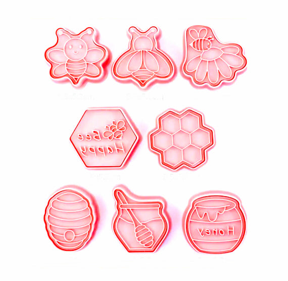 Honey Bee Cookie Cutter & Stampers Set | www.sprinklebeesweet.com