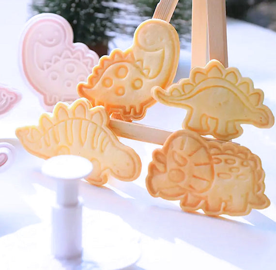 Dinosaur Cookie Cutter Stampers Set | www.sprinklebeesweet.com