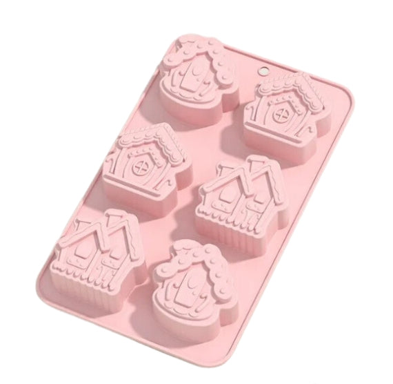Christmas Gingerbread House Mold | www.sprinklebeesweet.com