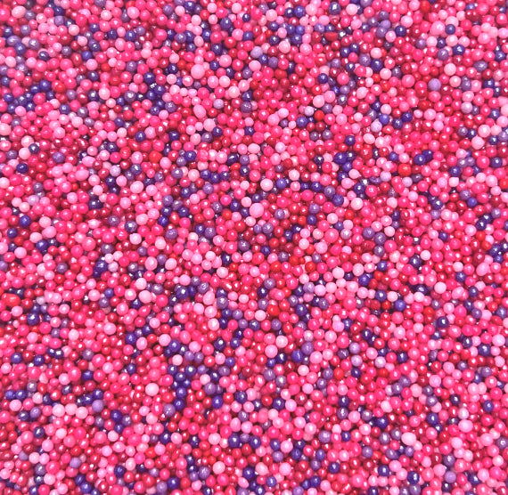 Valentine's Day Nonpareils: Kiss Me | www.sprinklebeesweet.com