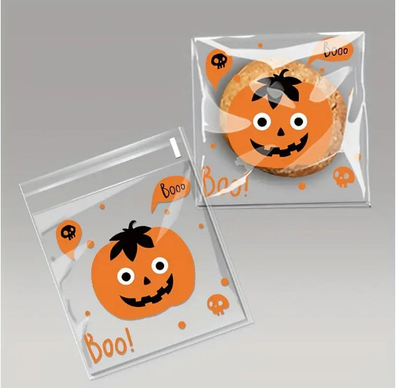 Mini Halloween Cookie Bags: Cute Bat, Pumpkin, Black Cat | www.sprinklebeesweet.com