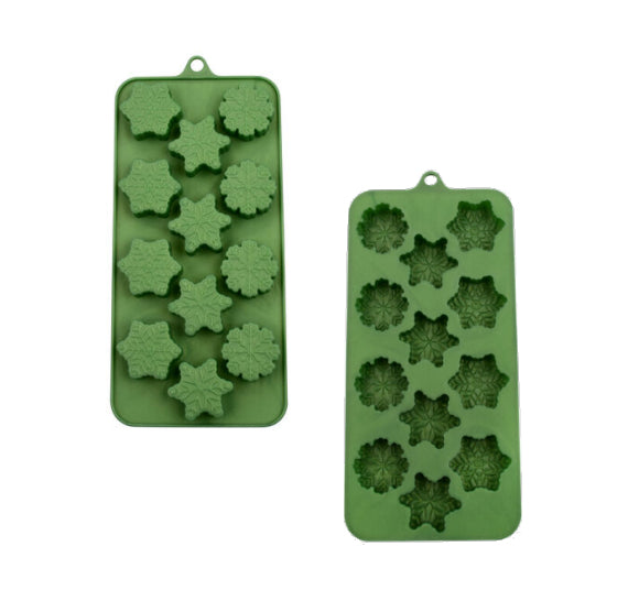 Fancy Snowflake Mold | www.sprinklebeesweet.com