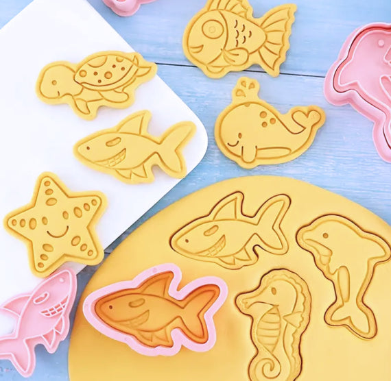 Under the Sea Cookie Cutter & Stampers Set | www.sprinklebeesweet.com