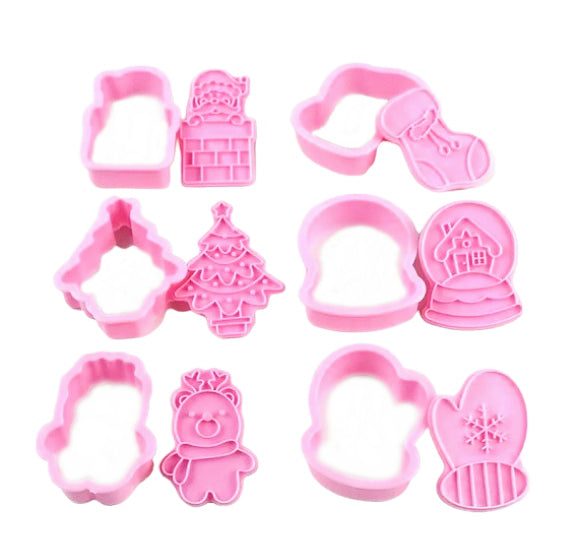 Christmas Cookie Cutter & Stampers Set | www.sprinklebeesweet.com