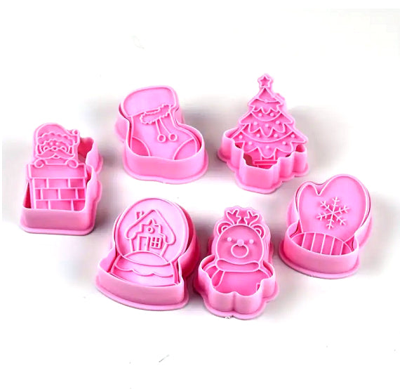 Christmas Cookie Cutter & Stampers Set | www.sprinklebeesweet.com