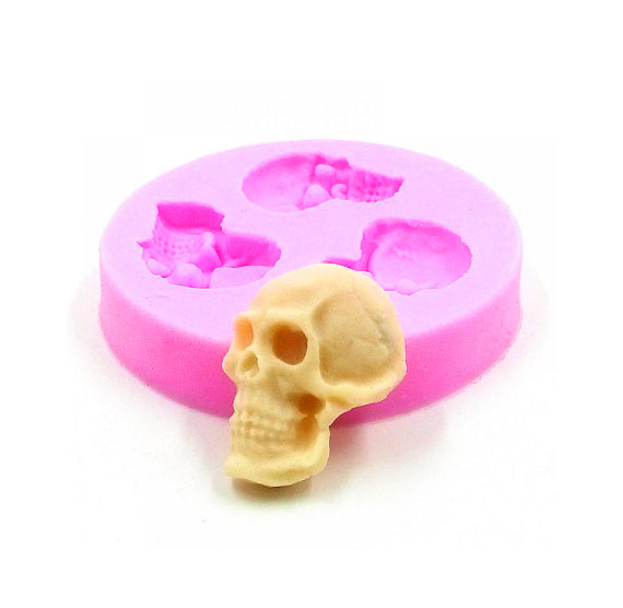 Small Skull Mold: Fondant & Chocolate | www.sprinklebeesweet.com