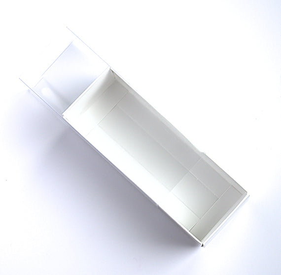 Small White Macaron Box Set | www.sprinklebeesweet.com