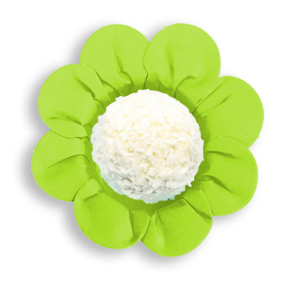 Daisy Flower Candy Cups: Lime Green | www.sprinklebeesweet.com