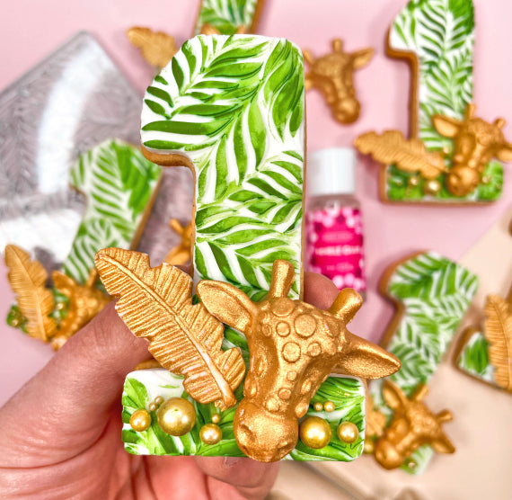 Glamorous Gold Luster Dust: Two Sizes Available | www.sprinklebeesweet.com