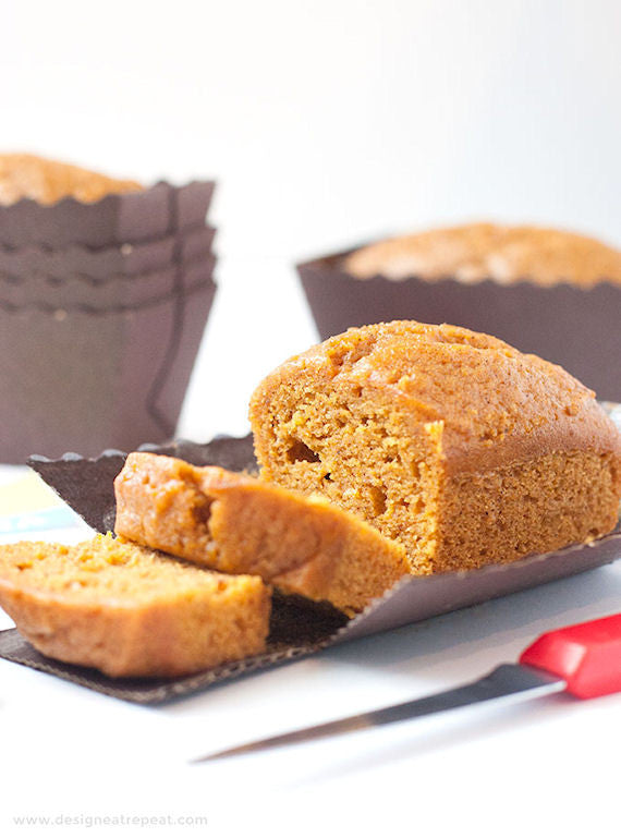 Brown Mini Loaf Pans | www.sprinklebeesweet.com