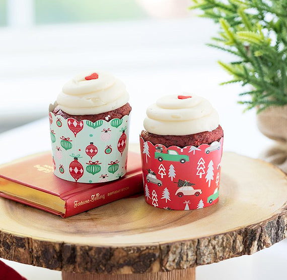 Christmas Baking Cups: Ornaments + Truck | www.sprinklebeesweet.com