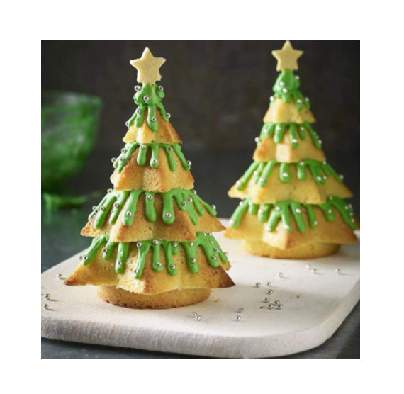 Large Christmas Tree Mold | www.sprinklebeesweet.com