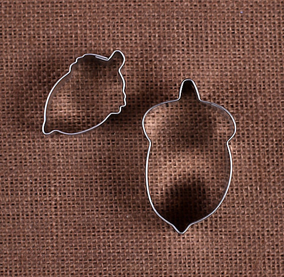 Acorn Cookie Cutters Set | www.sprinklebeesweet.com