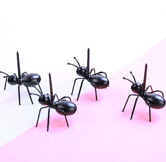 Ant Cupcake Picks | www.sprinklebeesweet.com