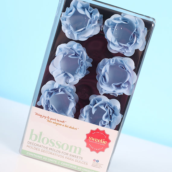 Blossom Flower Candy Cups: Soft Blue | www.sprinklebeesweet.com
