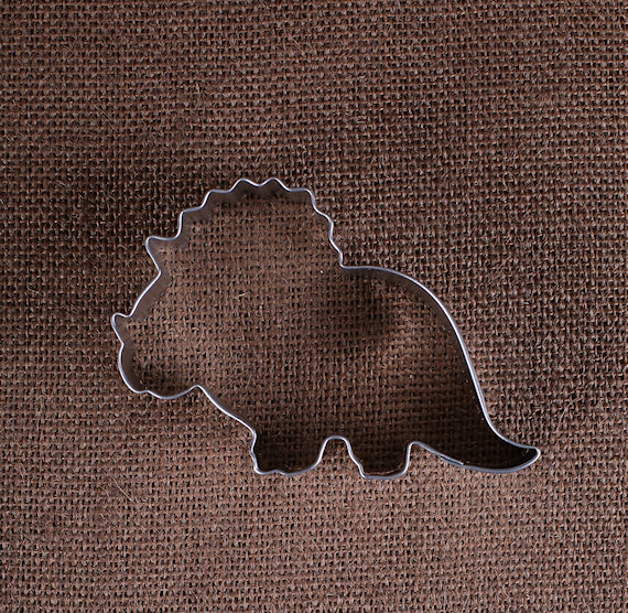 Baby Dinosaur Cookie Cutter: Triceratops | www.sprinklebeesweet.com