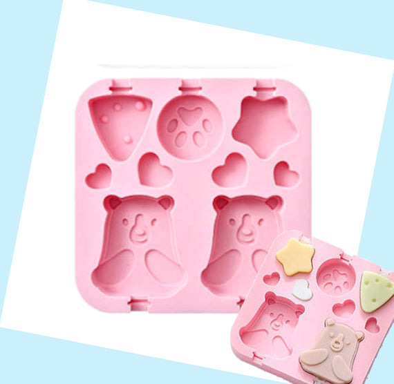 Sweet Bear Cakesicle Mold | www.sprinklebeesweet.com