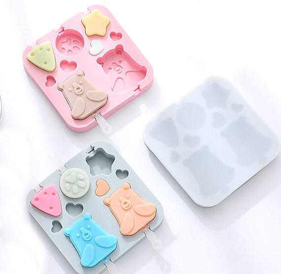 Sweet Bear Cakesicle Mold | www.sprinklebeesweet.com