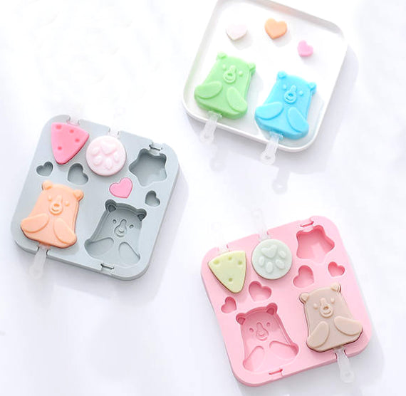 Sweet Bear Cakesicle Mold | www.sprinklebeesweet.com