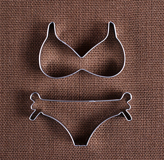 Bikini Cookie Cutters Set | www.sprinklebeesweet.com