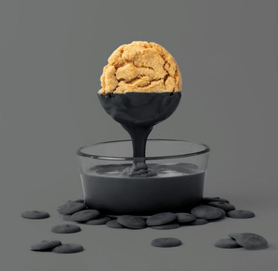 Sweetshop Melt'ems Black Candy Coating | www.sprinklebeesweet.com