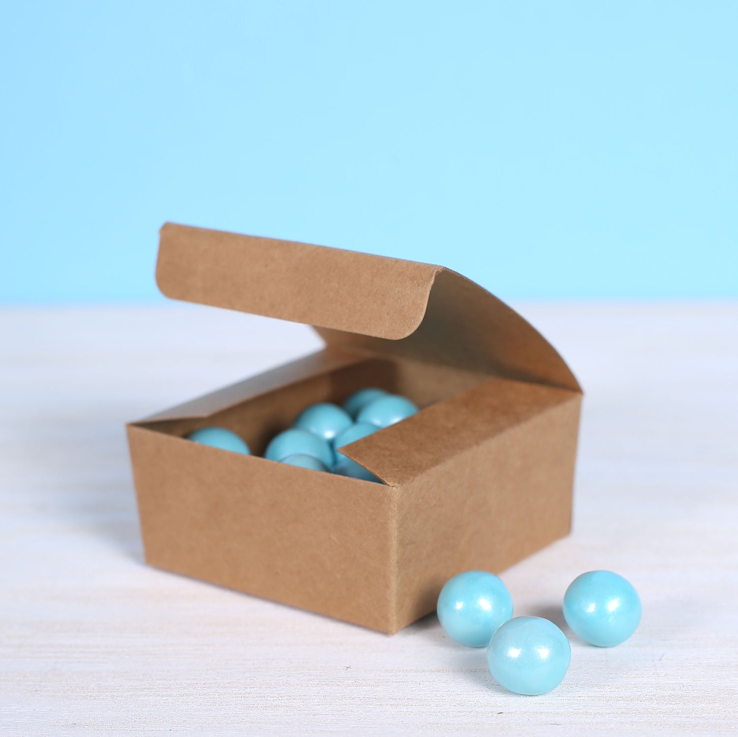 Small Truffle Boxes: White, Kraft or Red | www.sprinklebeesweet.com
