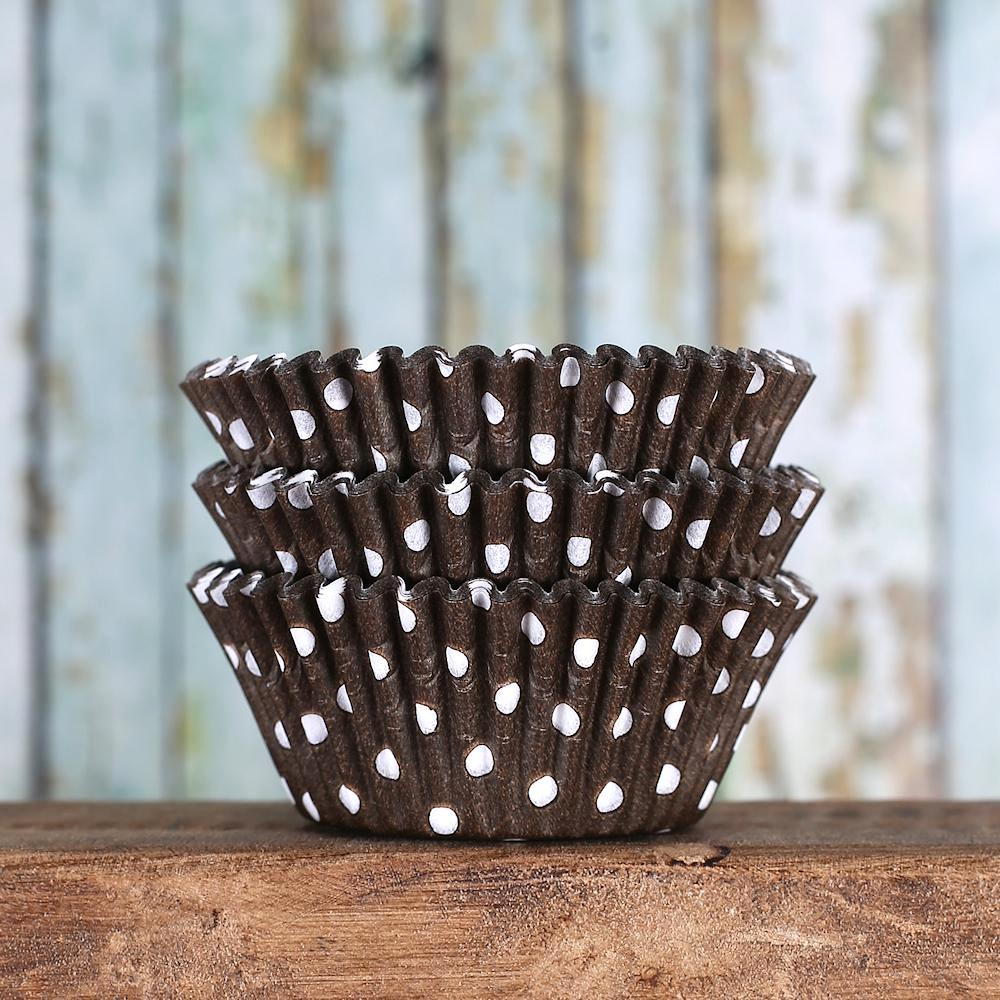 Bulk Brown Cupcake Liners: Polka Dot | www.sprinklebeesweet.com