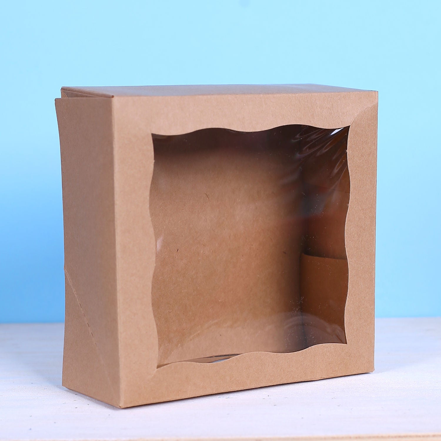 Small Brown Bakery Boxes: 6x6" | www.sprinklebeesweet.com