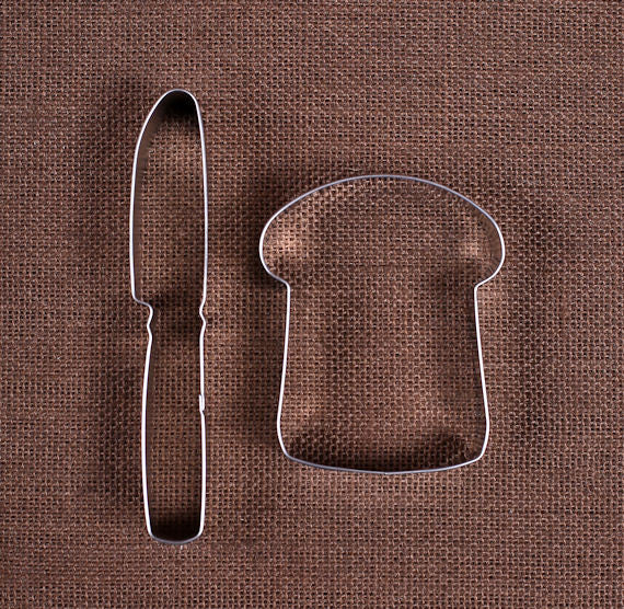 Slice of Bread Cookie Cutter Set | www.sprinklebeesweet.com