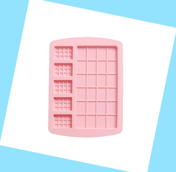 Large + Mini Candy Bar Mold | www.sprinklebeesweet.com