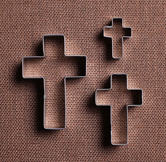 Cross Cookie Cutters Set | www.sprinklebeesweet.com