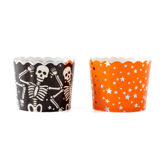 Halloween Baking Cups: Skeleton and Stars | www.sprinklebeesweet.com
