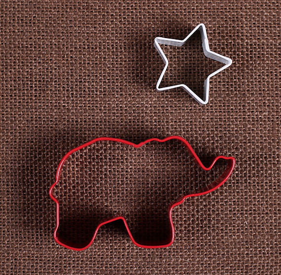 Patriotic Elephant Cookie Cutter Set | www.sprinklebeesweet.com