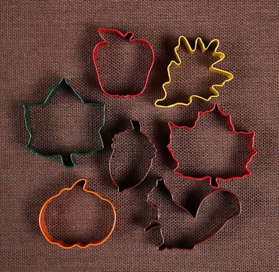 Fall Cookie Cutter Set | www.sprinklebeesweet.com