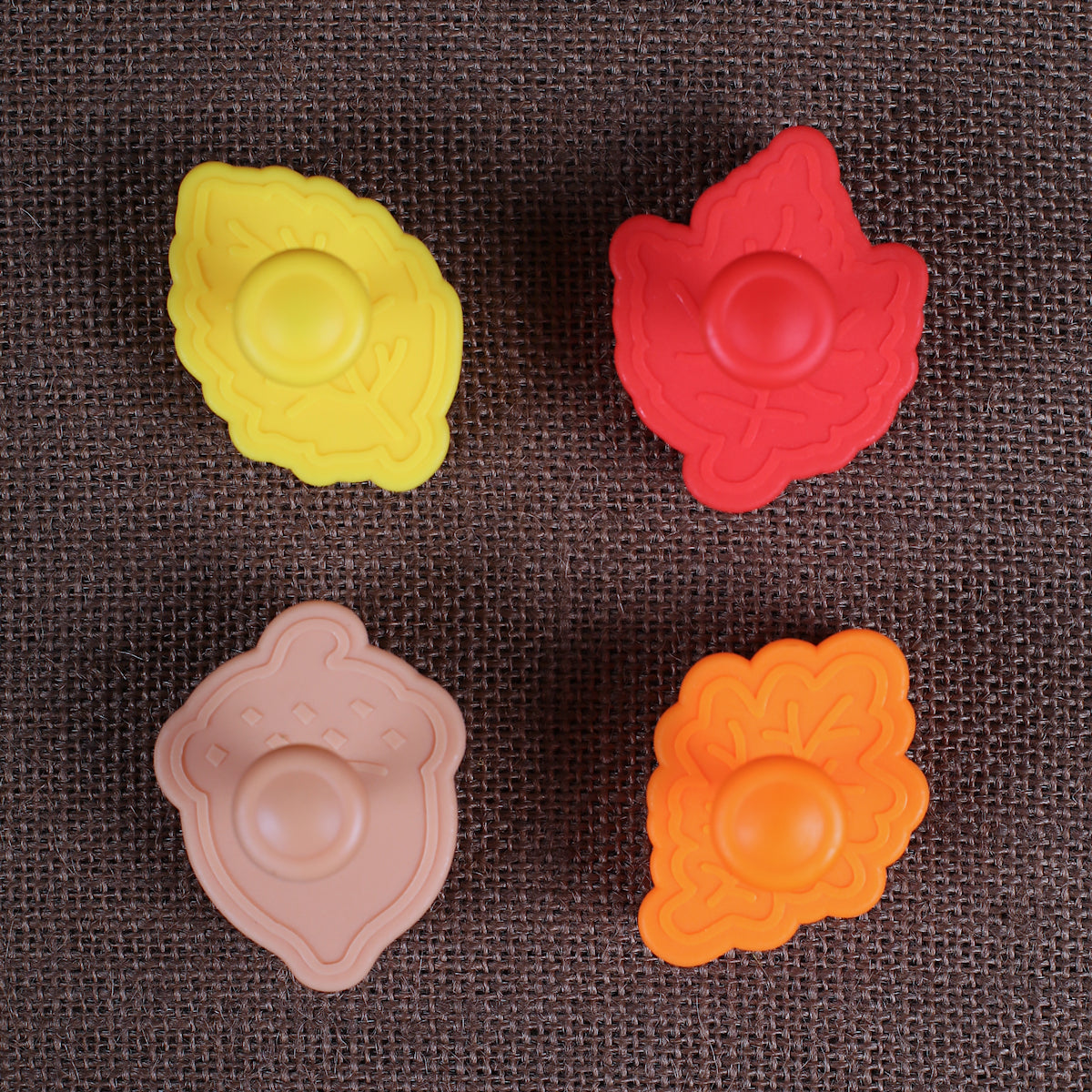 Fall Cookie Cutter Stampers: Fall Leaves | www.sprinklebeesweet.com