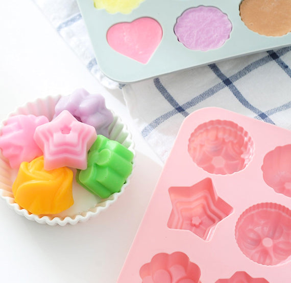 Fancy Bundt Cake Mold: Small | www.sprinklebeesweet.com