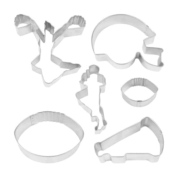 Football Cookie Cutter Set | www.sprinklebeesweet.com