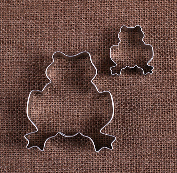 Frog Cookie Cutter Set | www.sprinklebeesweet.com