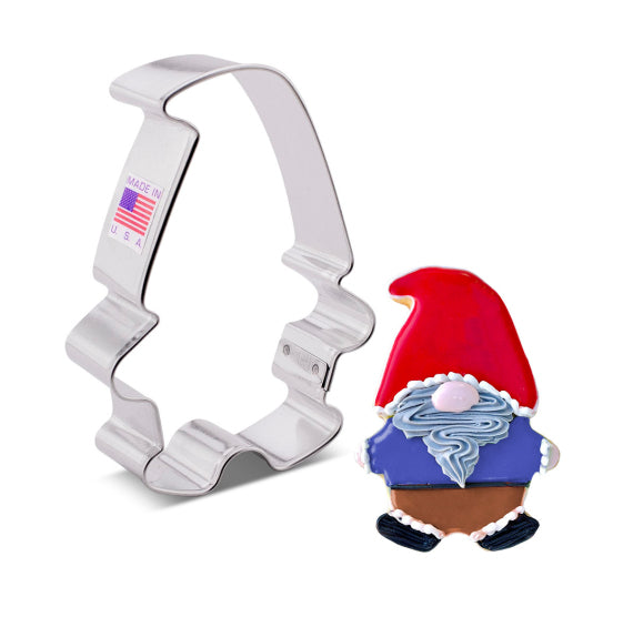 Gnome Cookie Cutter | www.sprinklebeesweet.com