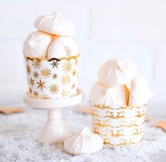 Christmas Baking Cups: Gold Snowflakes | www.sprinklebeesweet.com