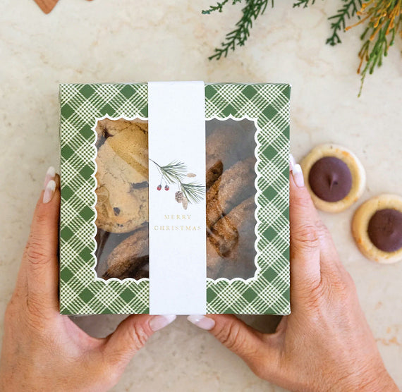 Christmas Cookie Box Kit: Rustic Green Plaid | www.sprinklebeesweet.com